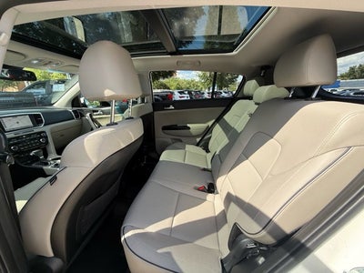 2022 Kia Sportage EX