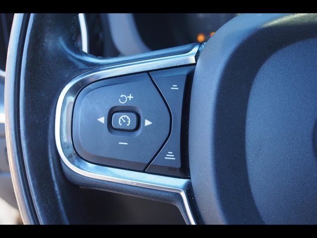 2019 Volvo XC60 Momentum