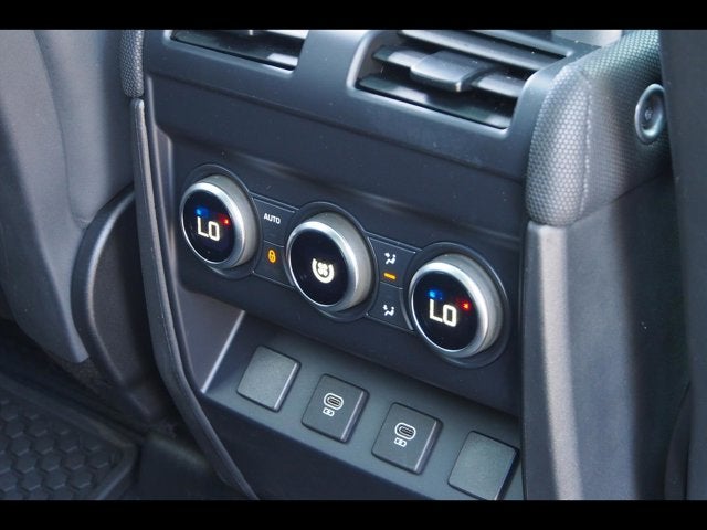 2024 Land Rover Defender V8