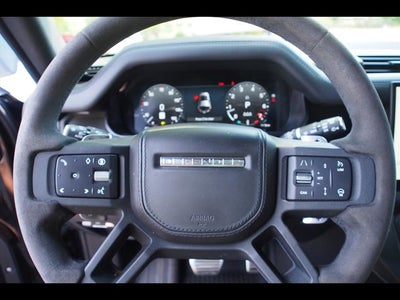 2024 Land Rover Defender V8