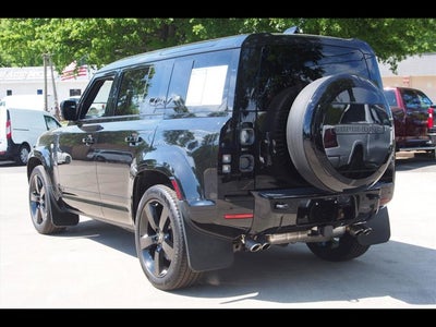 2024 Land Rover Defender V8