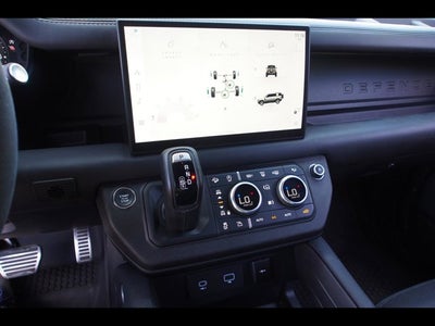 2024 Land Rover Defender V8
