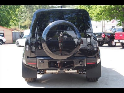 2024 Land Rover Defender V8