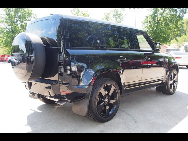 2024 Land Rover Defender V8