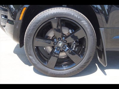 2024 Land Rover Defender V8