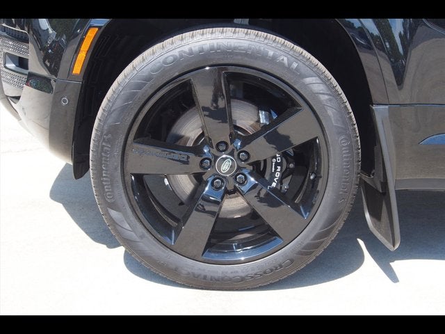 2024 Land Rover Defender V8