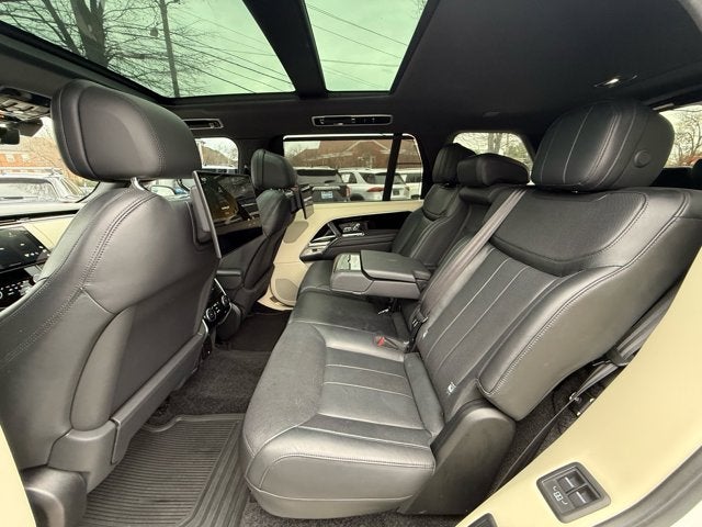 2023 Land Rover Range Rover SE