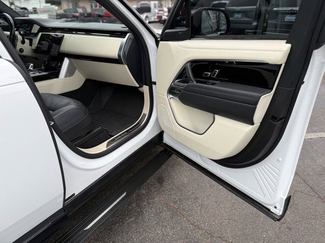 2023 Land Rover Range Rover SE