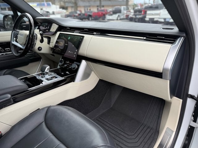 2023 Land Rover Range Rover SE