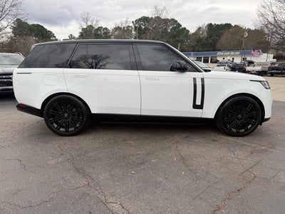 2023 Land Rover Range Rover SE
