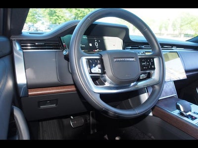 2025 Land Rover Range Rover SE