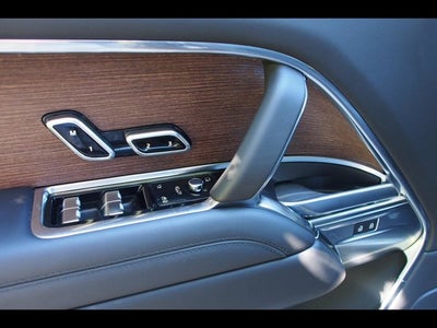 2025 Land Rover Range Rover SE