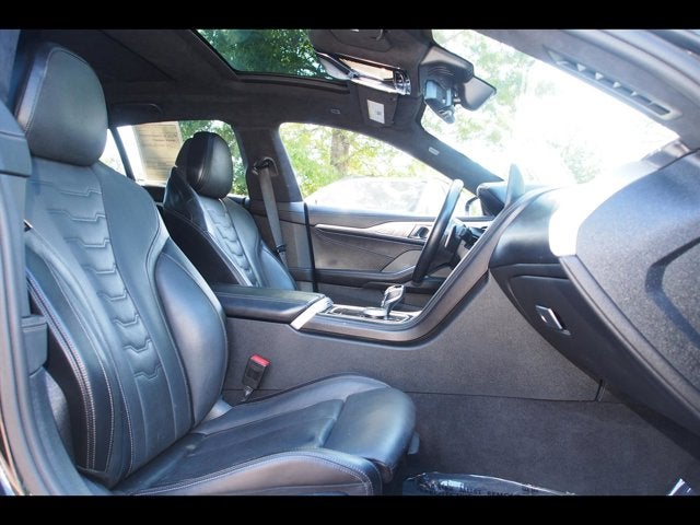 2023 BMW 8 Series M850i