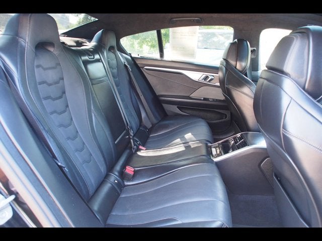 2023 BMW 8 Series M850i