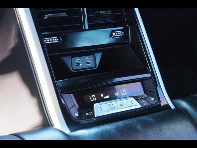 2023 BMW 8 Series M850i