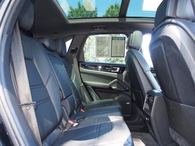 2021 Porsche Cayenne Base