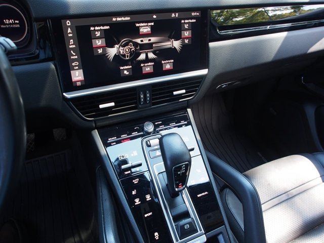 2021 Porsche Cayenne Base