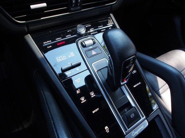 2021 Porsche Cayenne Base
