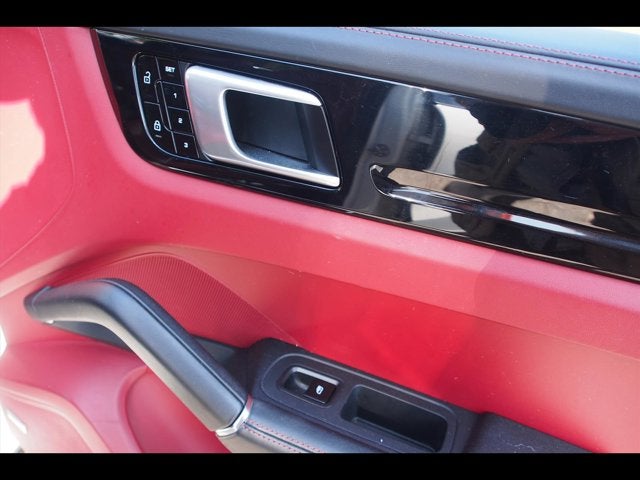 2020 Porsche Cayenne Base