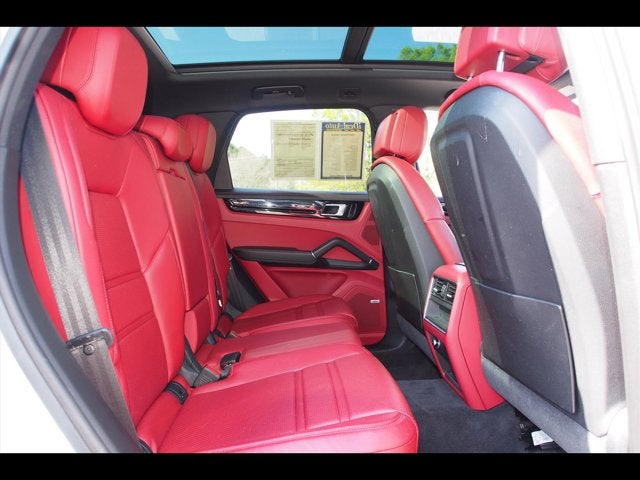 2020 Porsche Cayenne Base