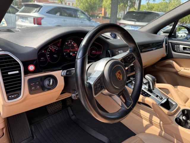 2022 Porsche Cayenne Base