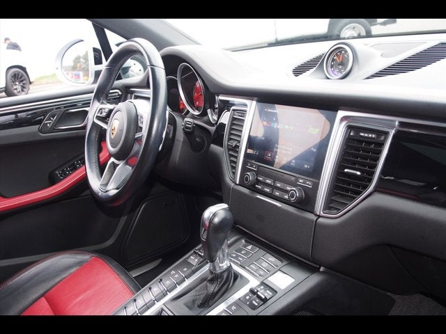 2018 Porsche Macan S