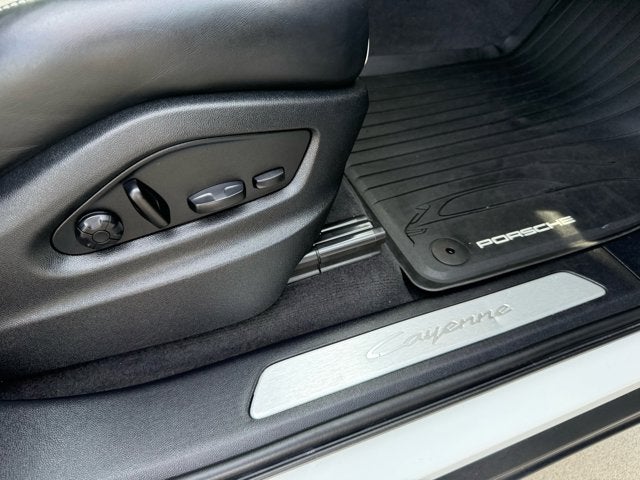2024 Porsche Cayenne Coupe