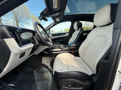 2024 Porsche Cayenne Coupe
