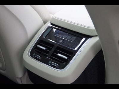 2021 Volvo XC90 Momentum