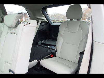 2021 Volvo XC90 Momentum