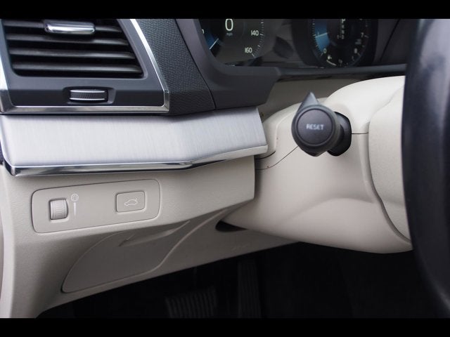 2021 Volvo XC90 Momentum