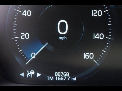 2021 Volvo XC90 Momentum