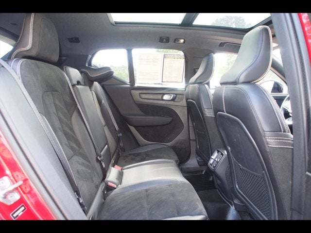 2019 Volvo XC40 R-Design