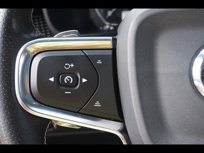 2019 Volvo XC40 R-Design