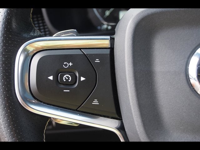 2019 Volvo XC40 R-Design
