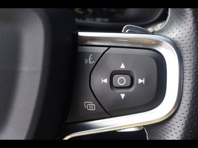 2019 Volvo XC40 R-Design