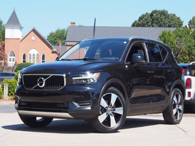 2019 Volvo XC40 T5 Momentum