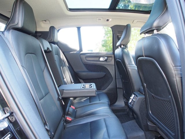 2019 Volvo XC40 T5 Momentum