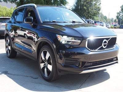 2019 Volvo XC40 T5 Momentum