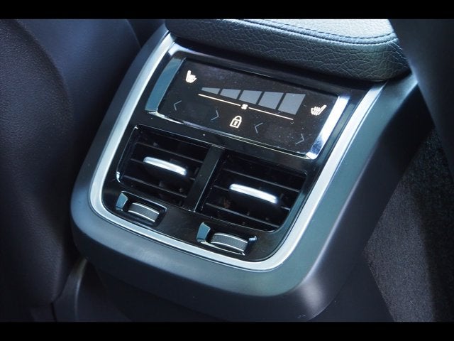 2020 Volvo XC90 Momentum