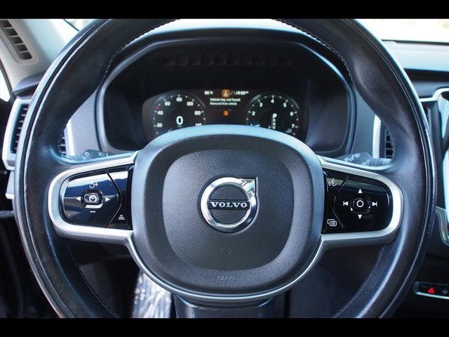 2020 Volvo XC90 Momentum