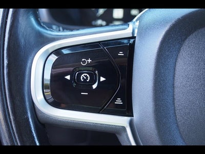 2020 Volvo XC90 Momentum