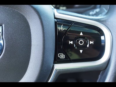 2020 Volvo XC90 Momentum