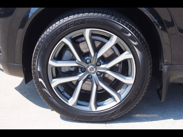 2019 Volvo XC90 Momentum