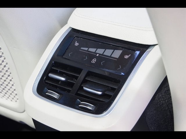 2019 Volvo XC90 Momentum