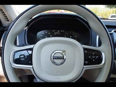 2019 Volvo XC90 Momentum