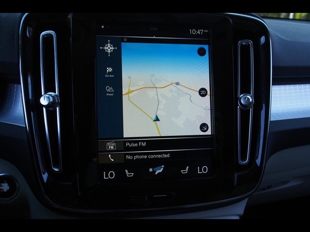 2020 Volvo XC40 Momentum