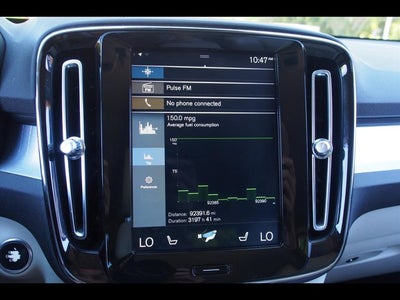 2020 Volvo XC40 Momentum
