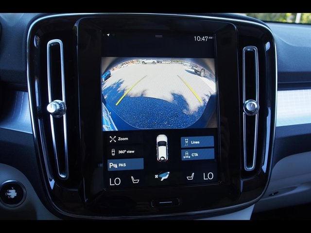 2020 Volvo XC40 Momentum