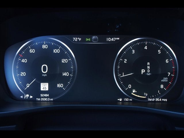 2020 Volvo XC40 Momentum